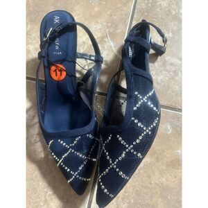AK Anne Klein 11 Kitten Heels Sandals Shoes Navy Mesh Rhinestones